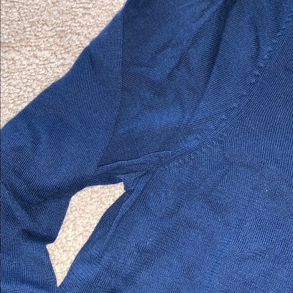 Gap Ruffled Sweater - Picture 3 of 4